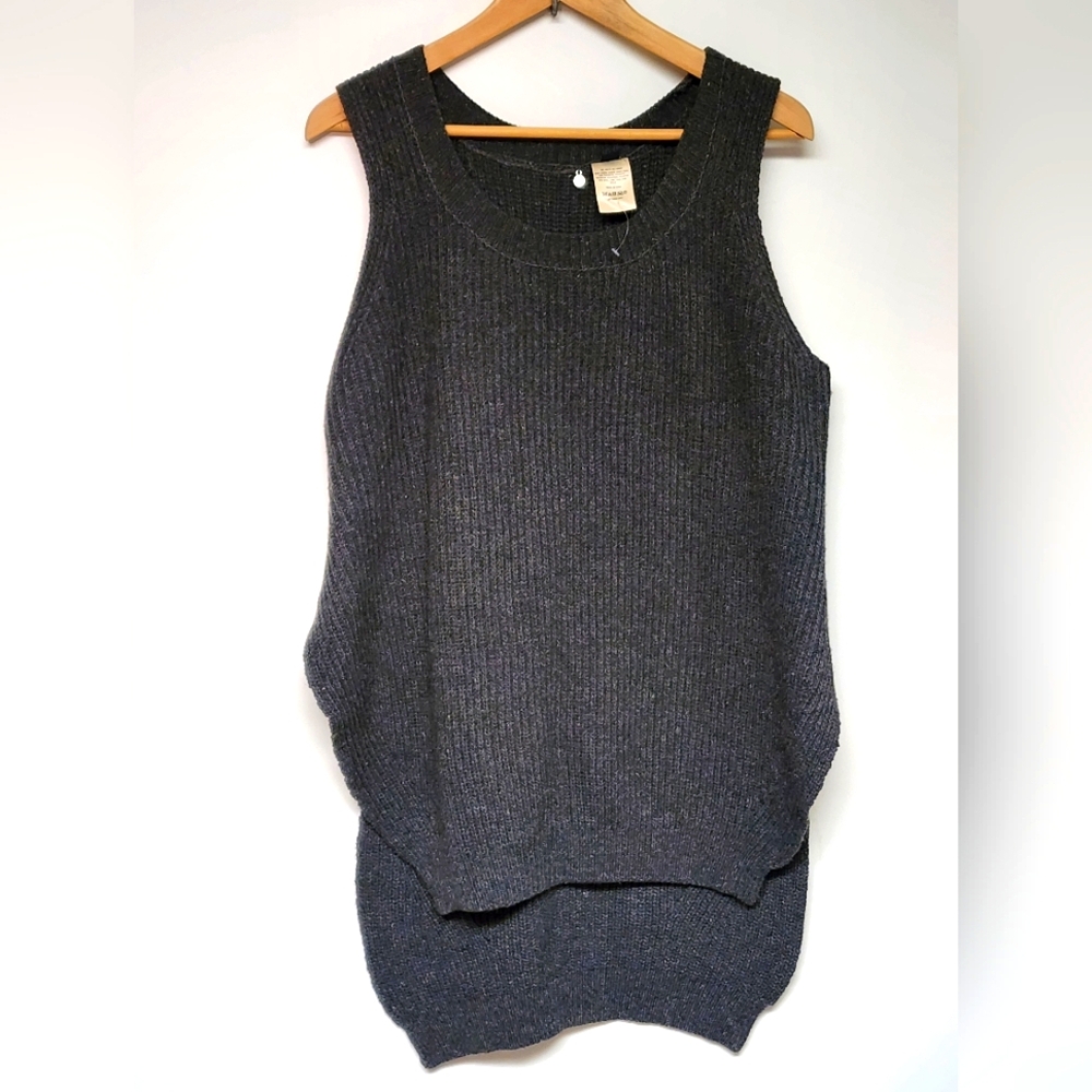 NWOT Anthropologie Knitted & Knotted Hi-low Pullover Button Grey Sweater Large